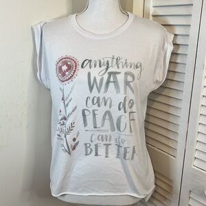 COASTAL Obsession White Graphic Short Sleeved Tee Shirt.  Size Medium